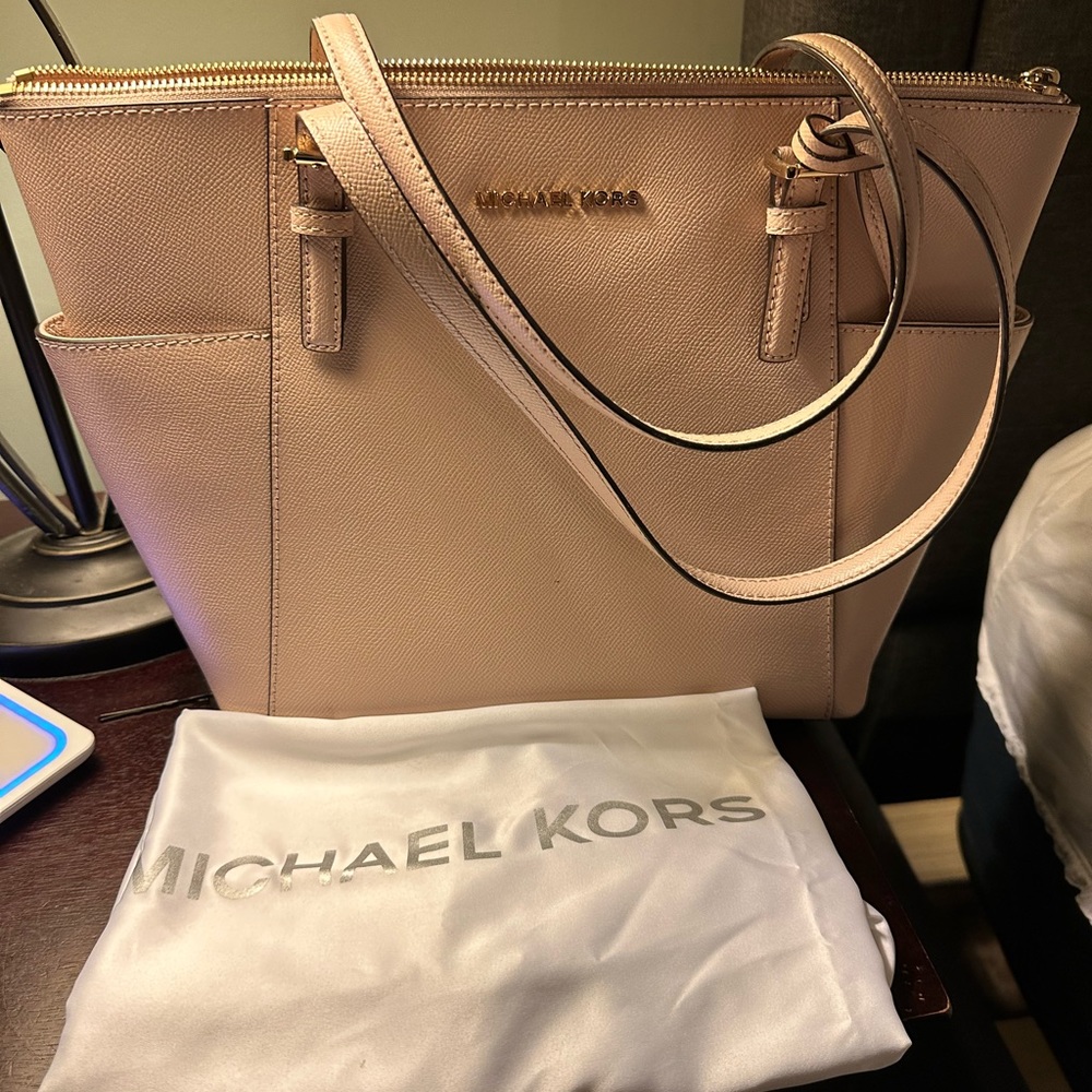 Michael Kors Small tote